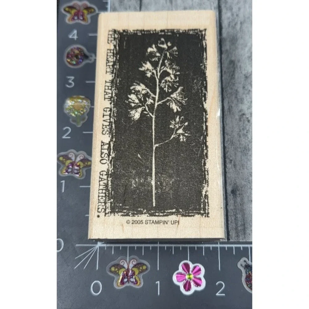 Stampin' Up! Heart That Gives Also Gathers Plant Flower Rubber Stamp Wood #F91